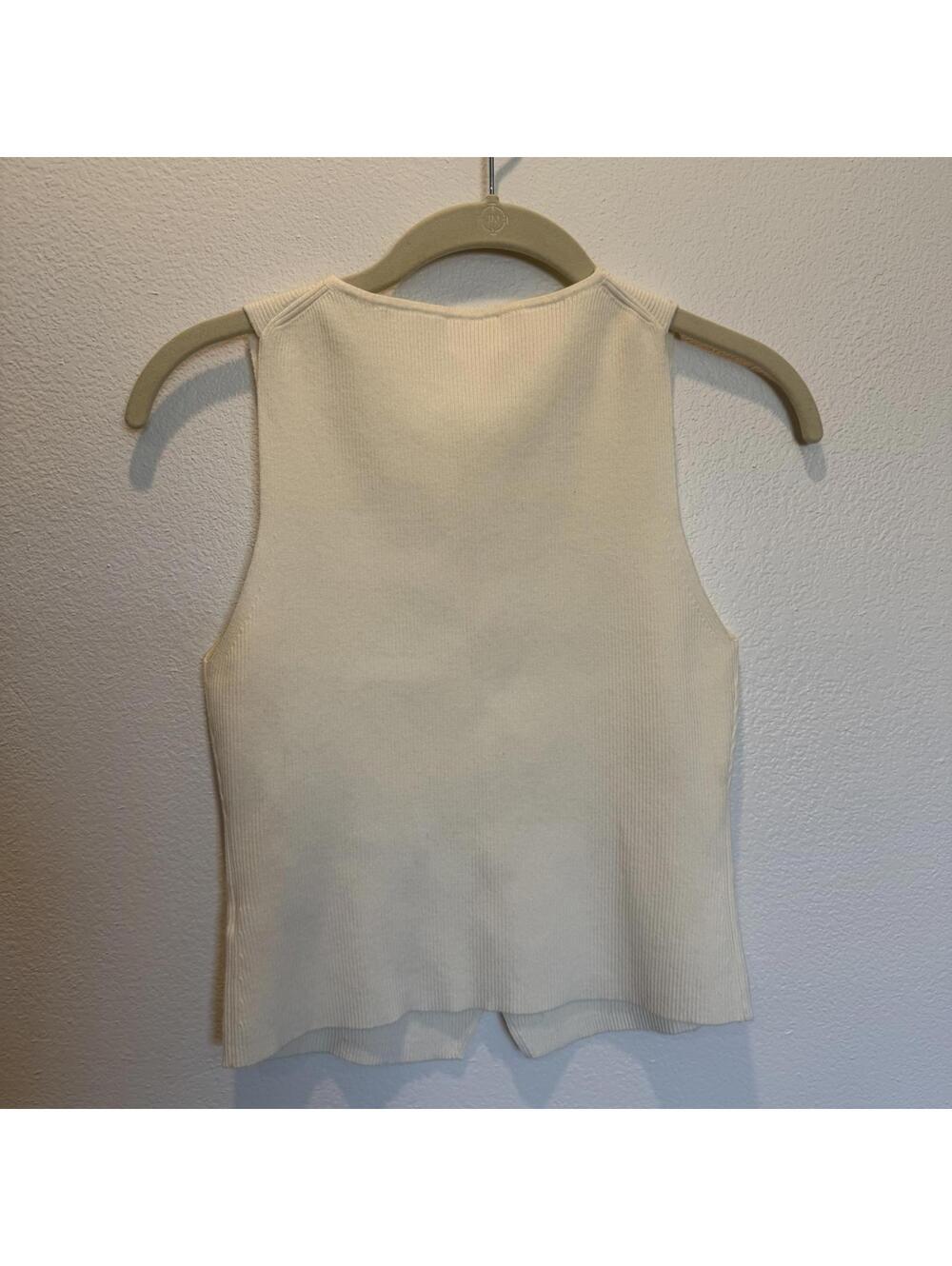 Aritzia Wilfred Knit Button Front Sleeveless Top - Picture 2 of 4